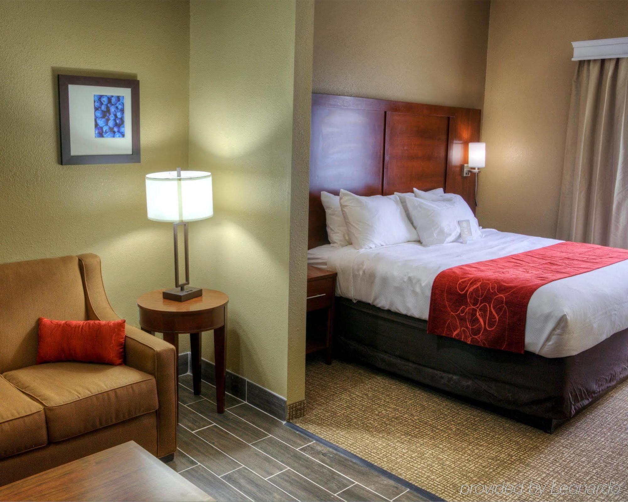 Comfort Suites Plymouth Near Us-30 Exterior foto